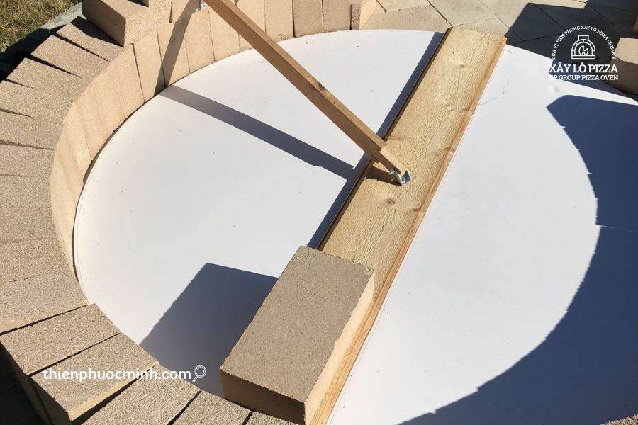Xây sàn nướng lò pizza theo nhu cầu
