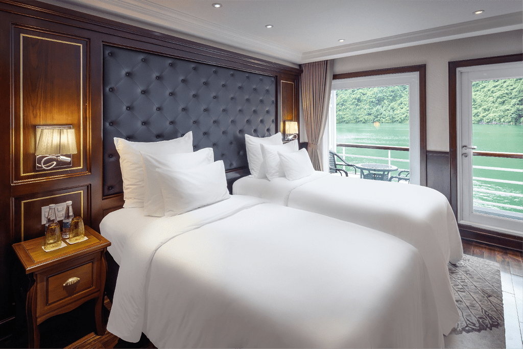 Paradise Elegance Cruise
