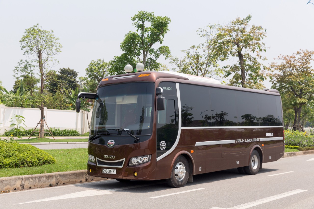 HALONG BAY TO NINH BINH BY 16-SEATER FELIX LIMOUSINE