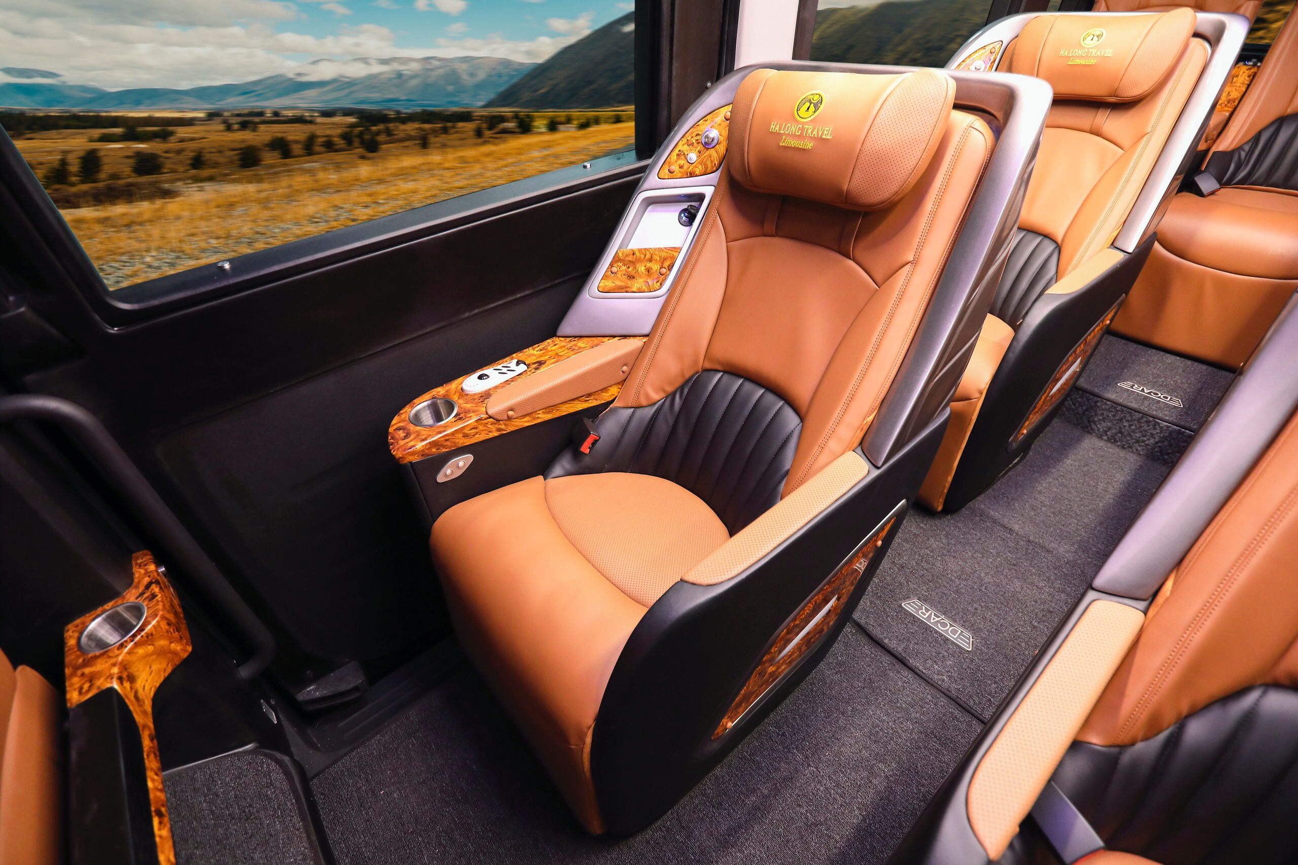 HANOI CITY TO NINH BINH  AND RETURN BY LIMOUSINE VAN