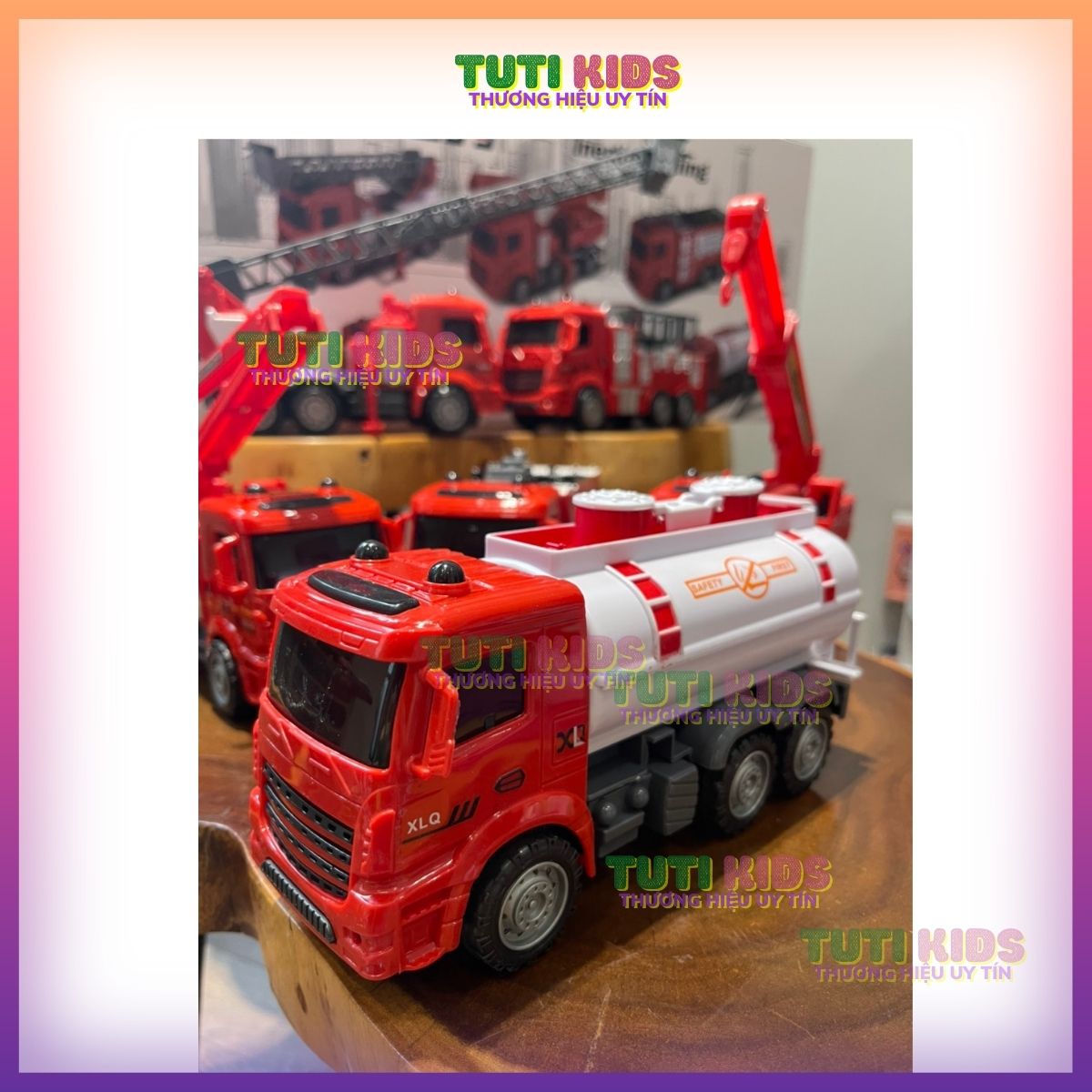 Xe đỏ(12 bộ/thùng)