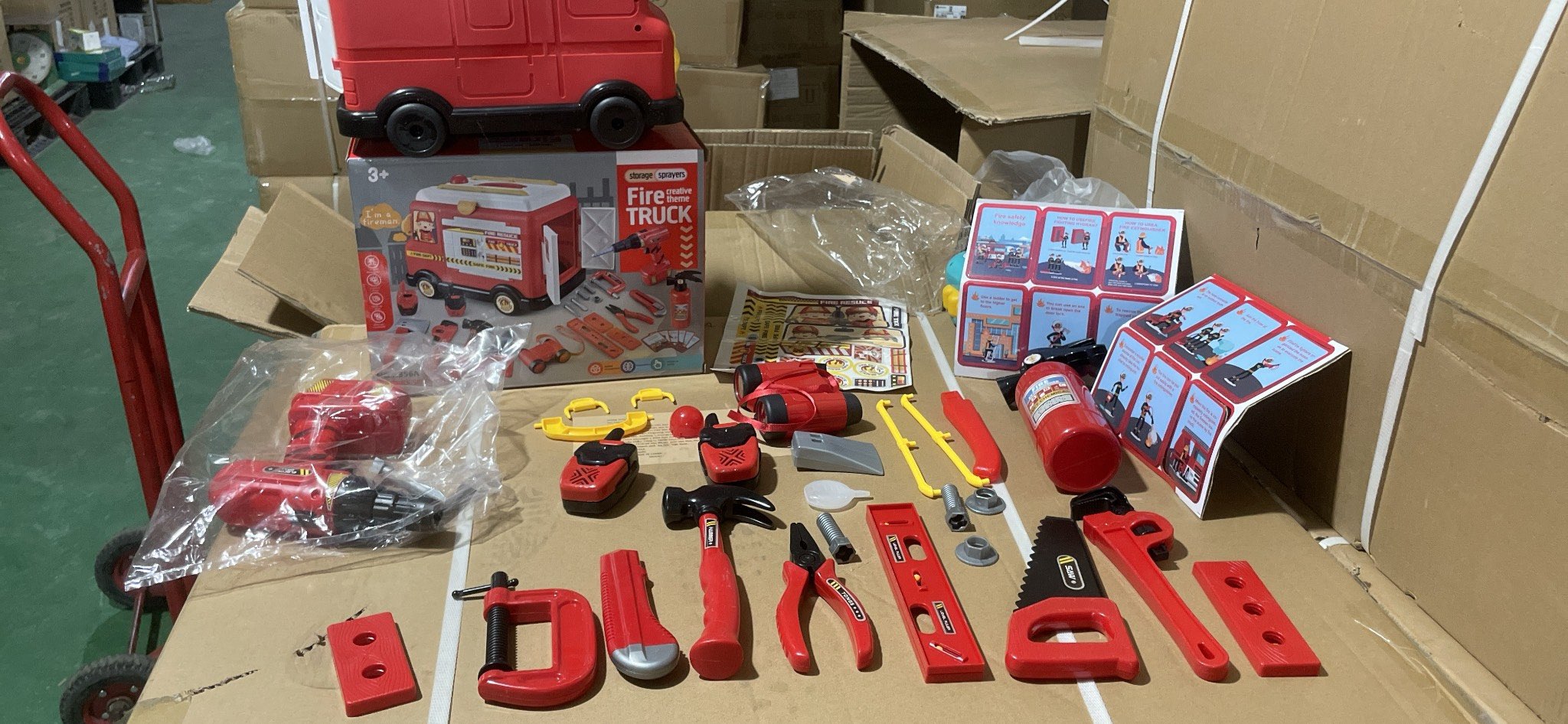 Xe cứu hoả đa năng 33pcs mã H356A(18 bộ/thùng)