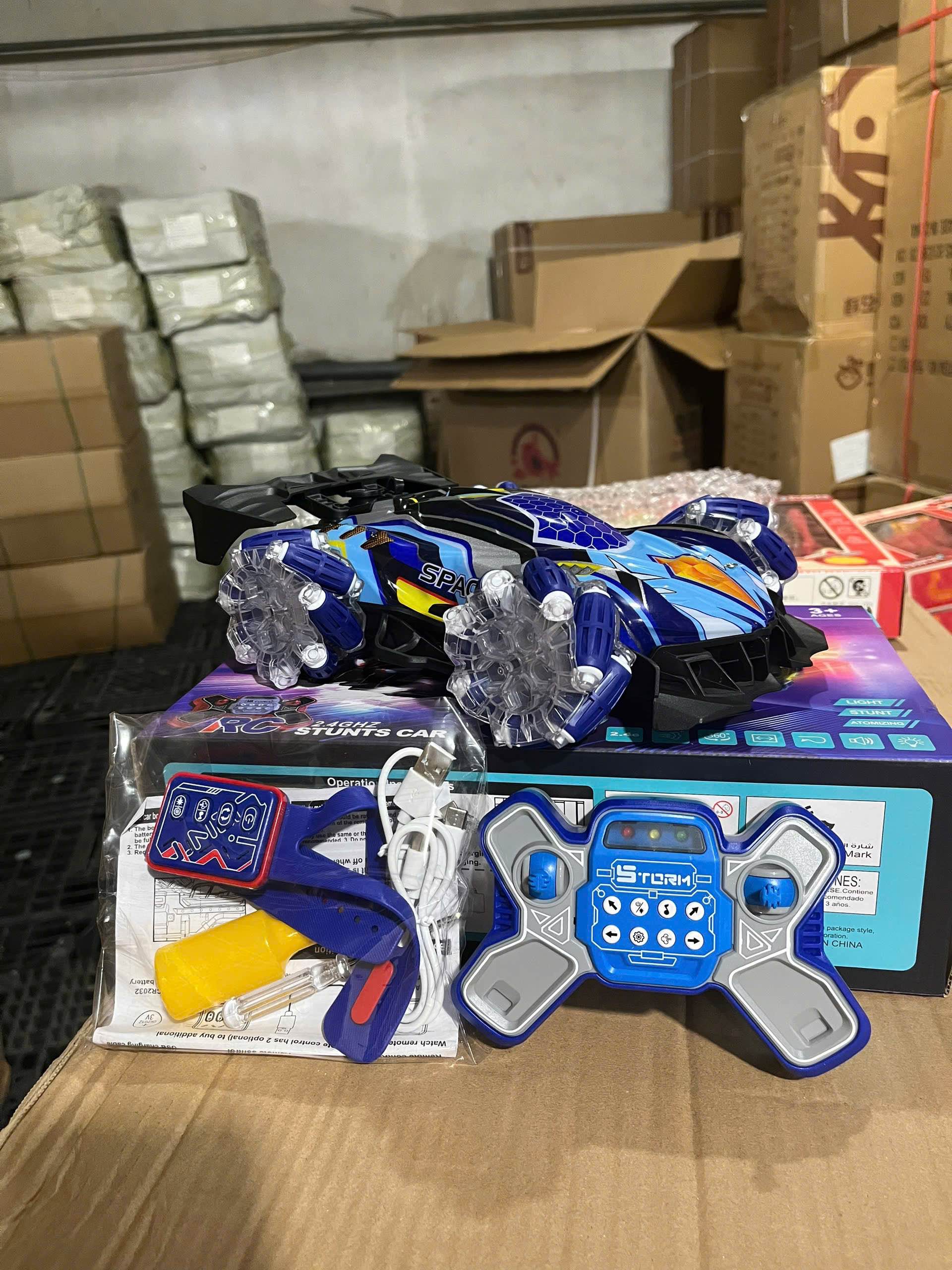 Xe ô tô điều khiển có khói  2355(24 bộ/thùng)