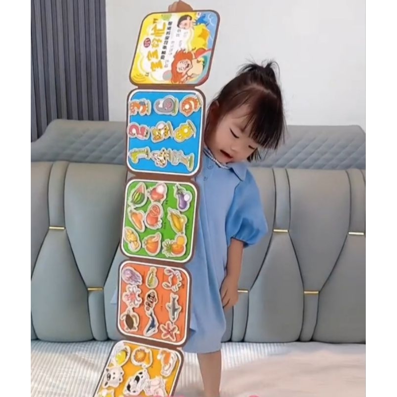 Sách ma thuật kèm bóc dán mã ZY2001(60 bộ/thùng)