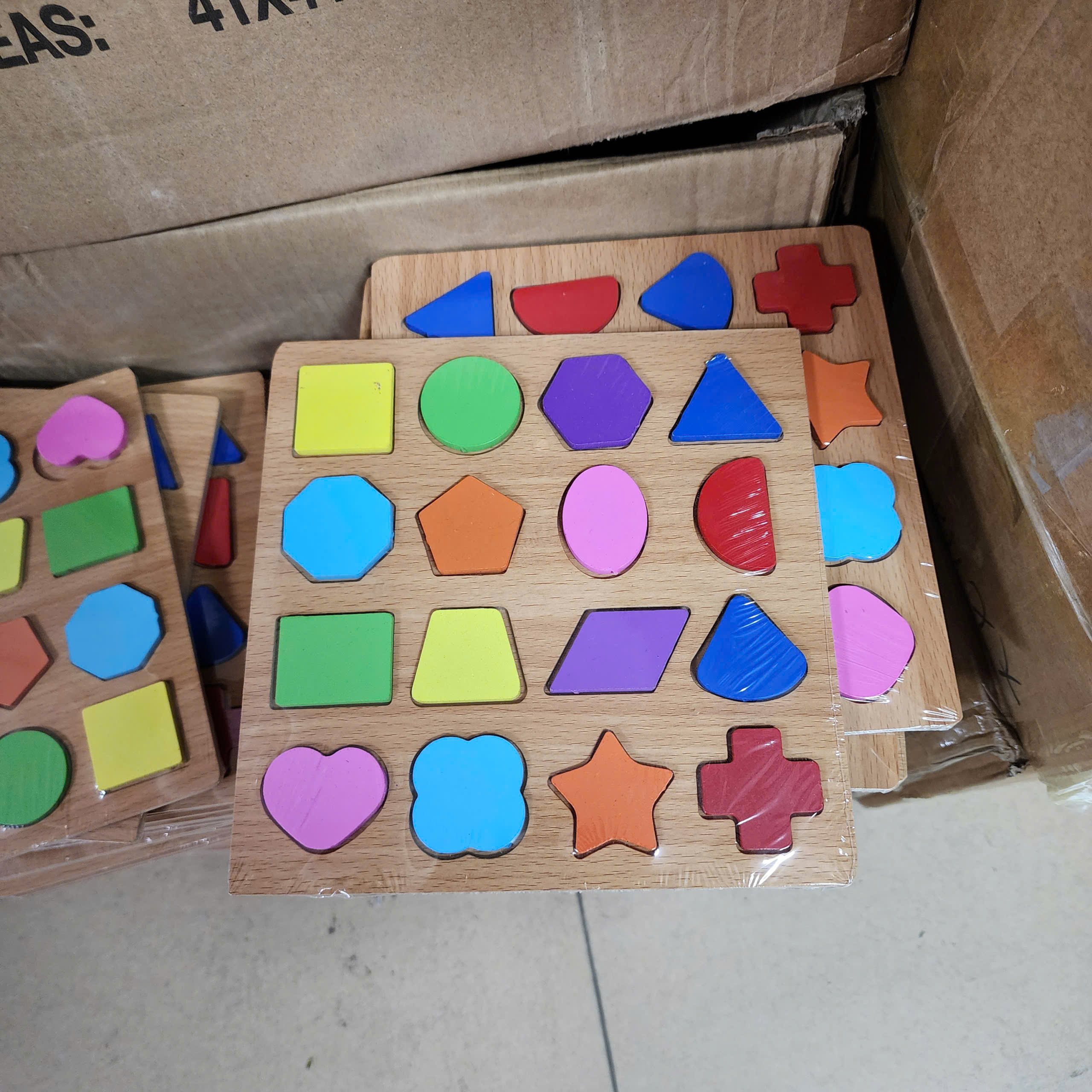 Bảng nổi mỏng 20*20