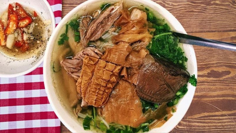 Cách nấu bún ngan măng khô thơm ngon, đơn giản