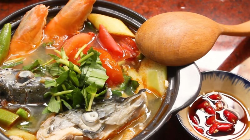 Canh chua cá lăng là biểu tượng ẩm thực độc đáo