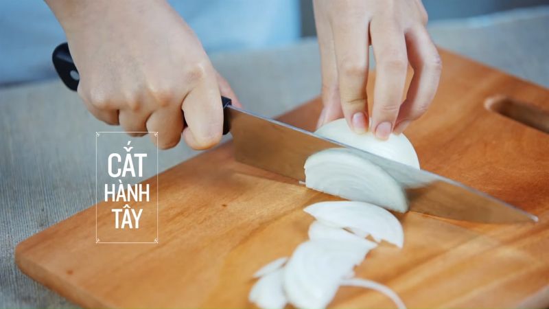 Ảnh 9: Hành tây cắt hoặc bào mỏng đều được
