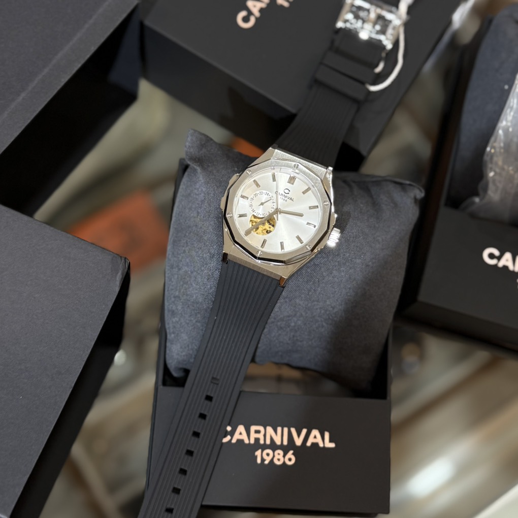 Carnival Automatic Wrist Watch White 8189G