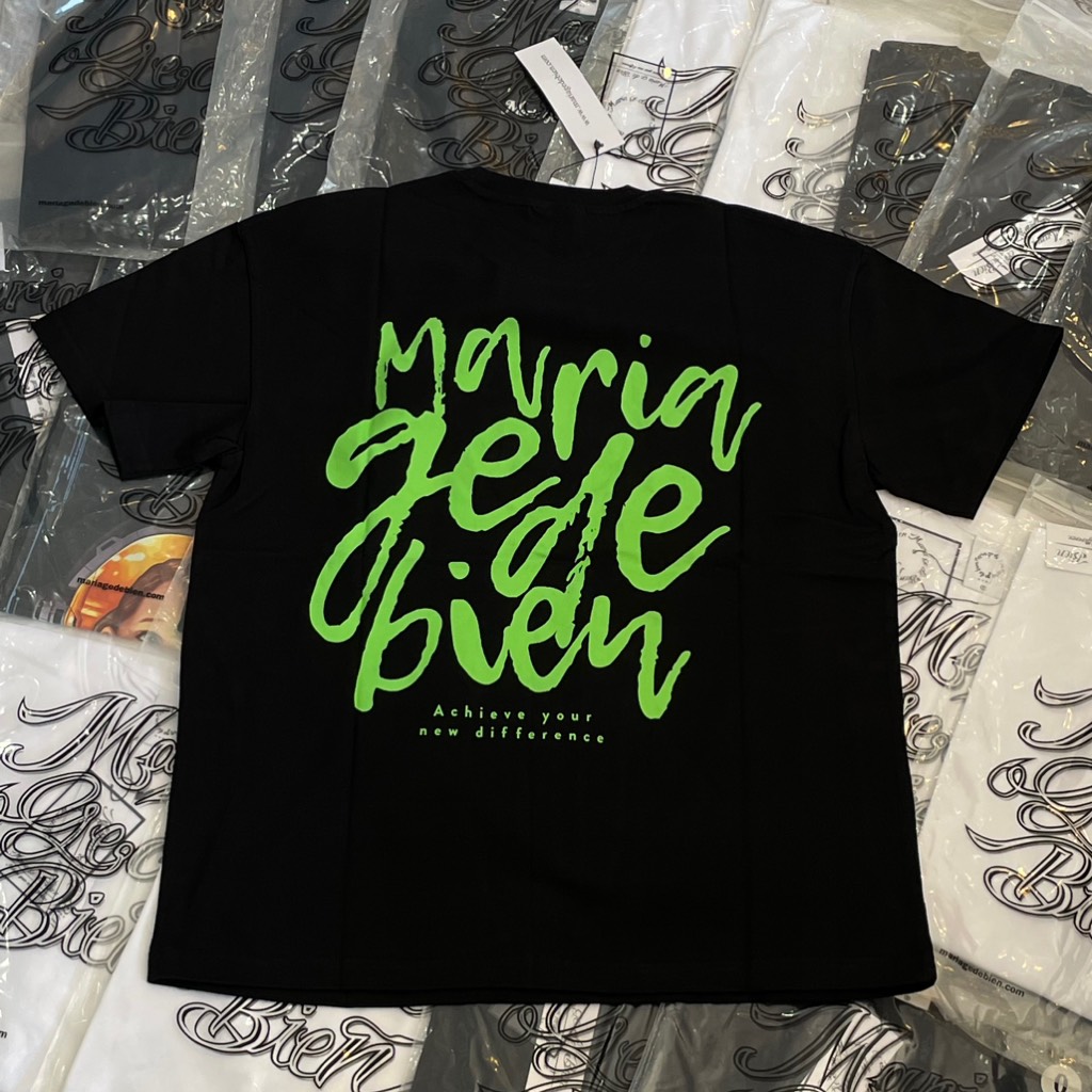 Áo Maria Ge De Bien Đen Chữ Xanh Lá
