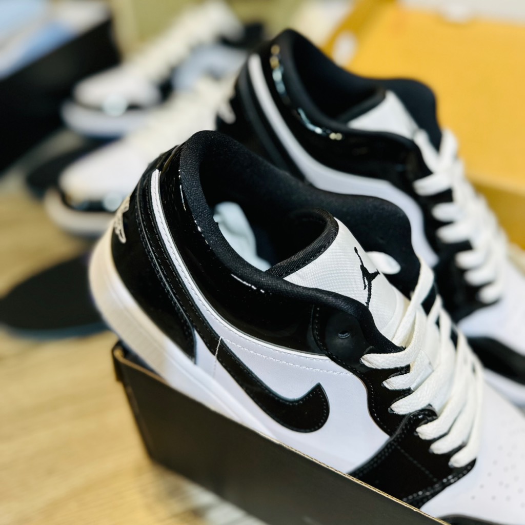 Nike Air Jordan 1 Low  ‘Concord’