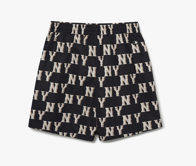 Quần shorts unisex ống rộng lưng thun Classic Monogram