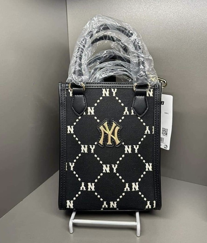 Túi MLB Dia Mono Jacquard Phone