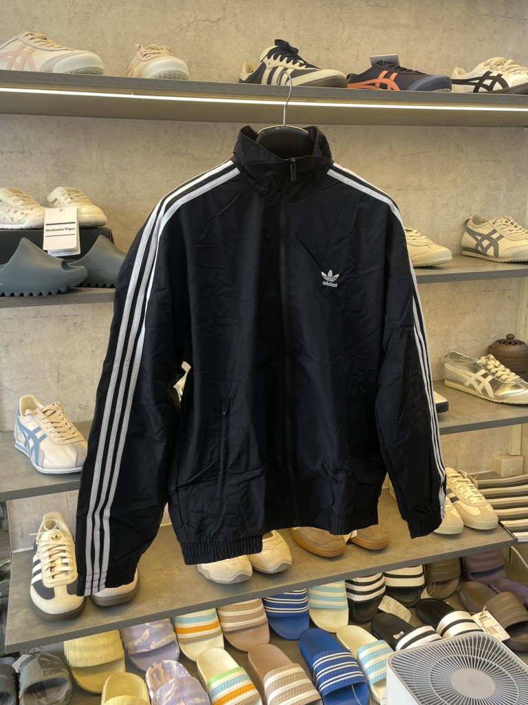 Áo khoác ADIDAS đen sọc trắng