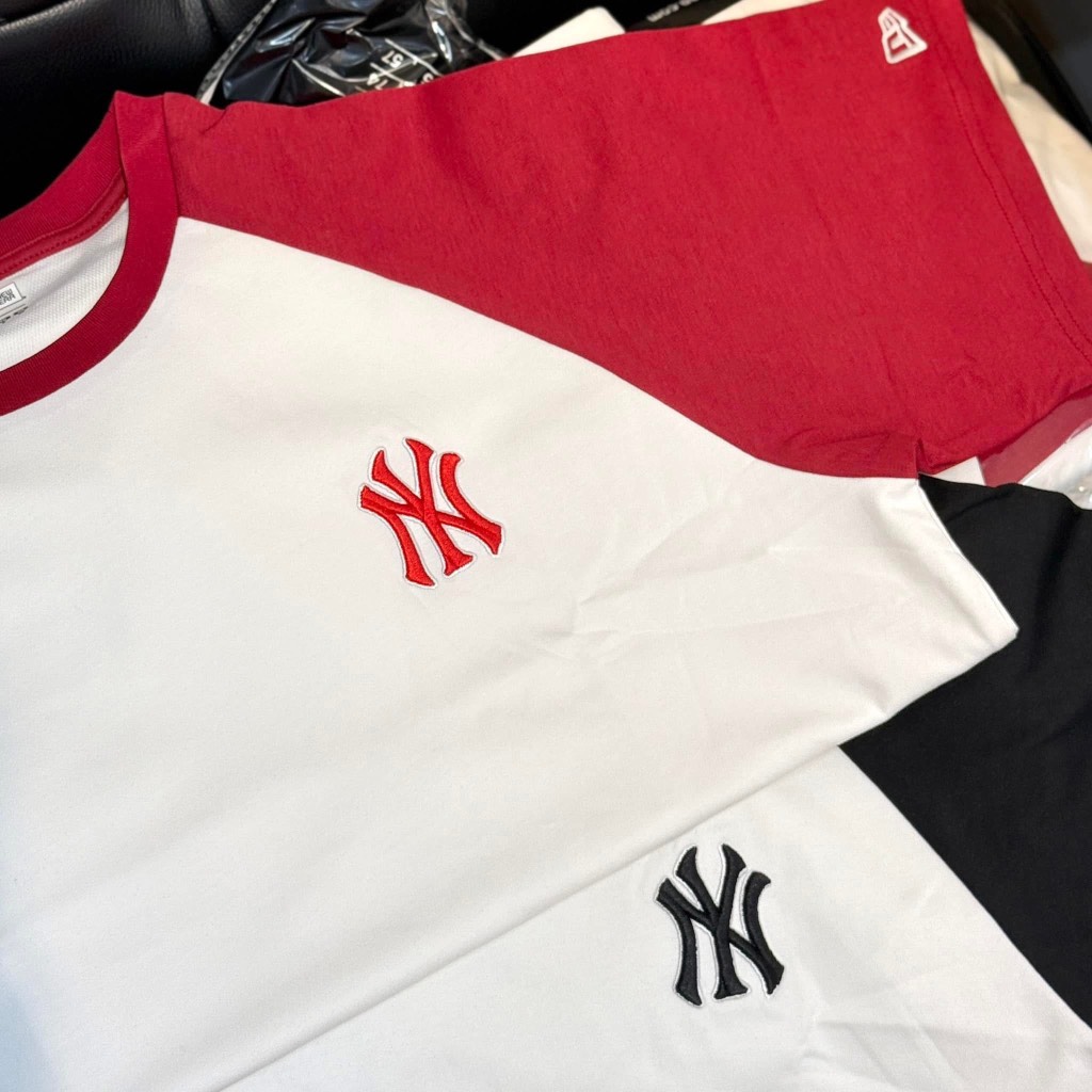 pack 2 áo đỏ đen