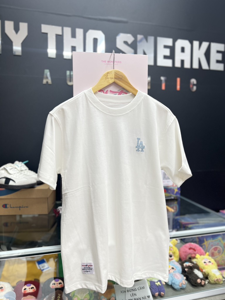 áo new era trắng LA xanh