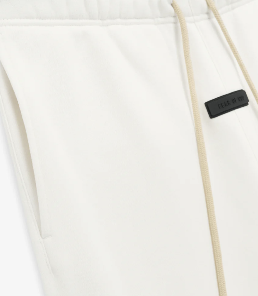 Quần Fear of God Essentials Sweatshort Cloud Dancer 160BT232001F