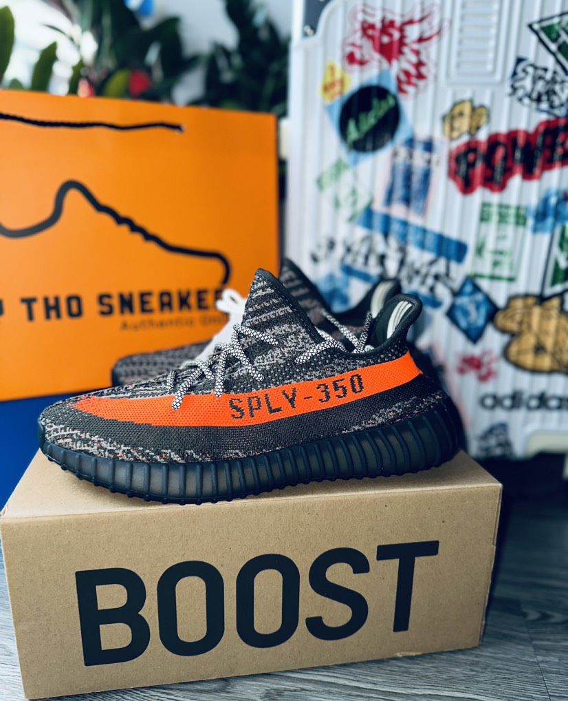 Yeezy 350 v2 Beluga Carboon