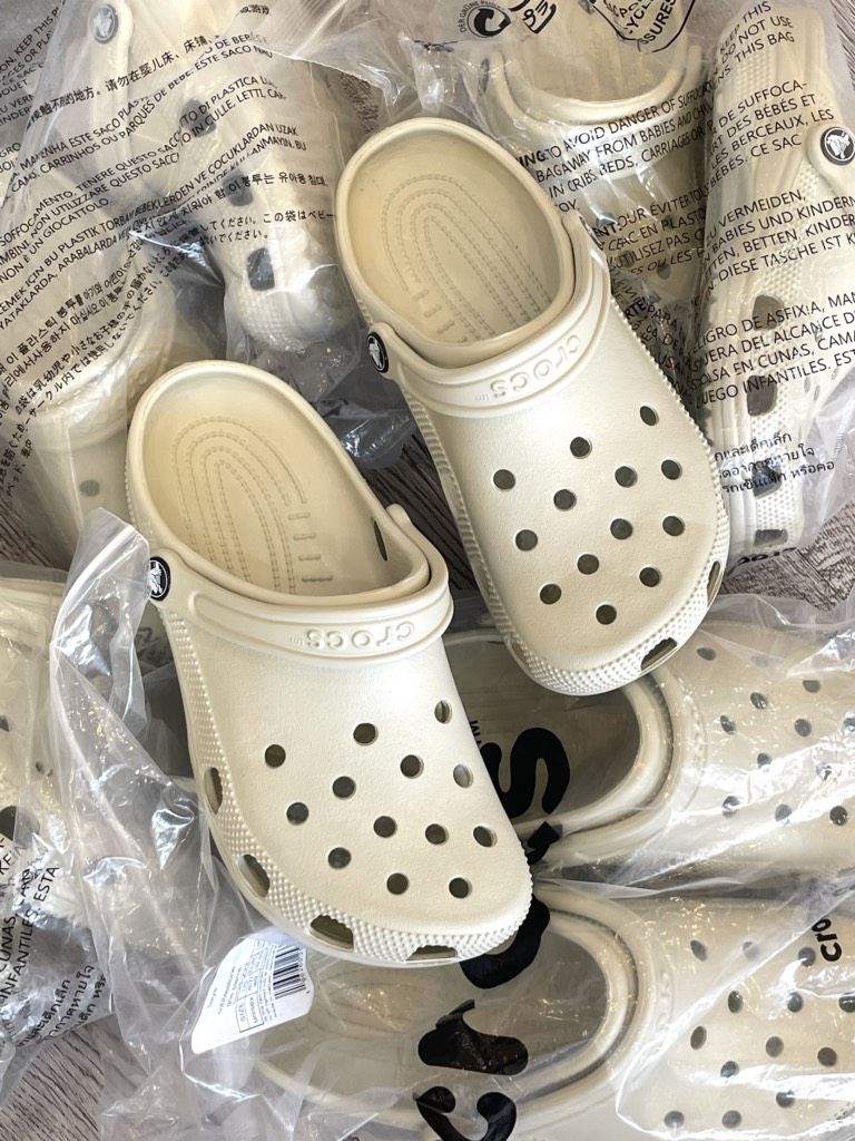 Dép Crocs Off Grid Clog Bone