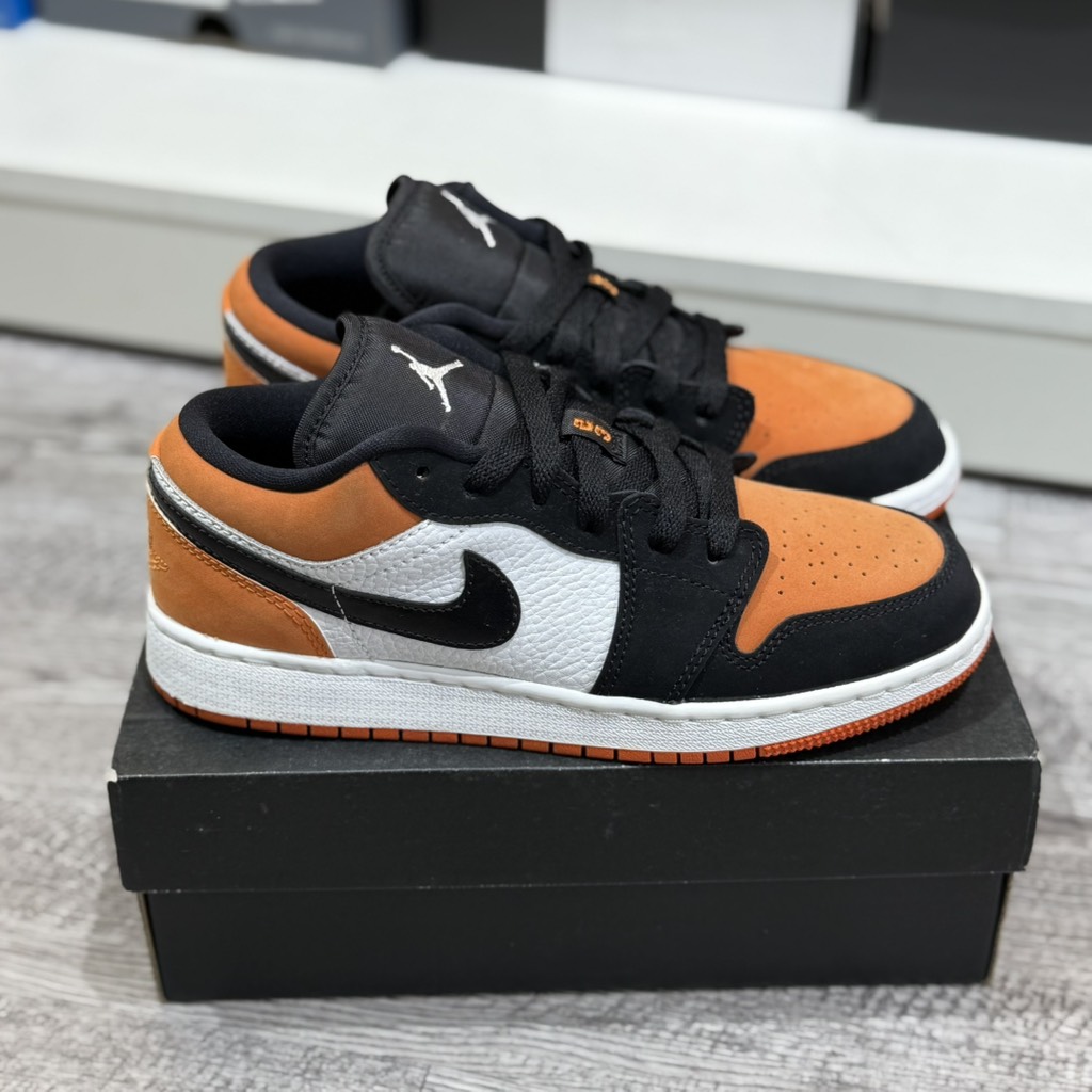 Giày Nike Air Jordan Black White Orange Kids 553560128