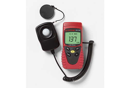 Máy đo cường độ ánh sáng Amprobe LM-100