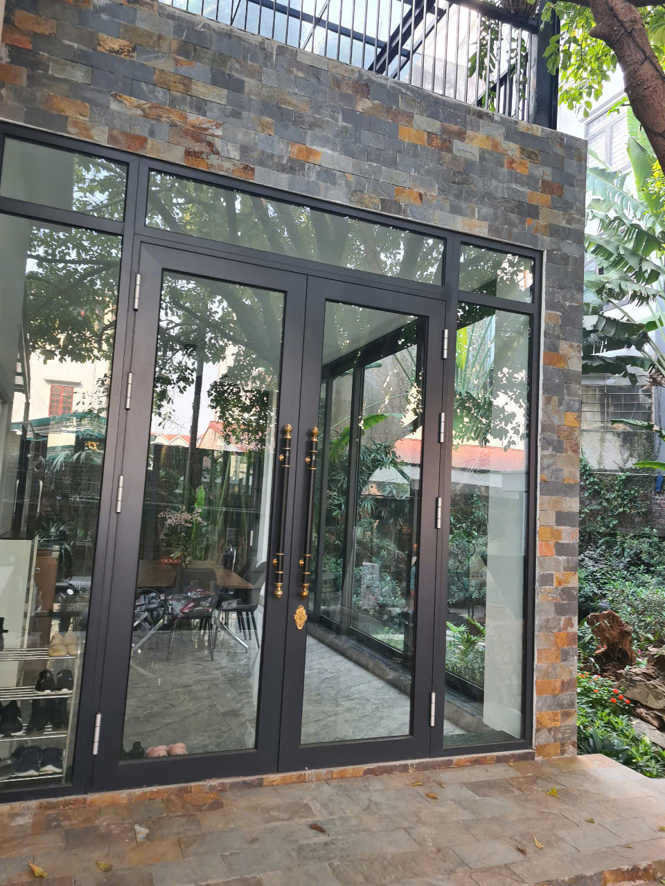 Cửa đi cánh mở nhôm hệ 55 châu âu Aluso