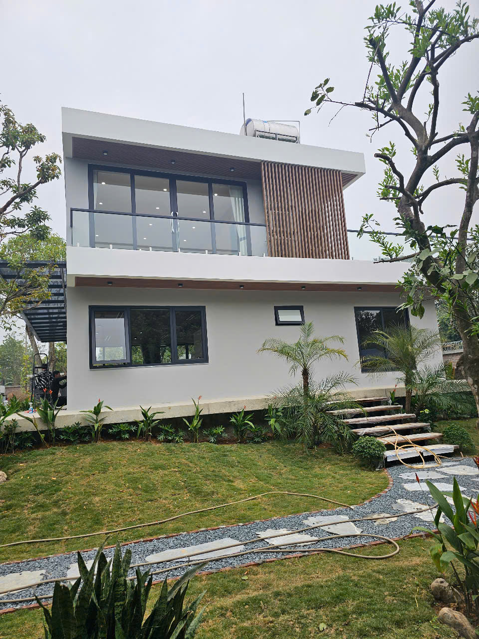 Cửa đi lùa 2 cánh  và 4 cánh nhôm hệ châu âu Aluso
