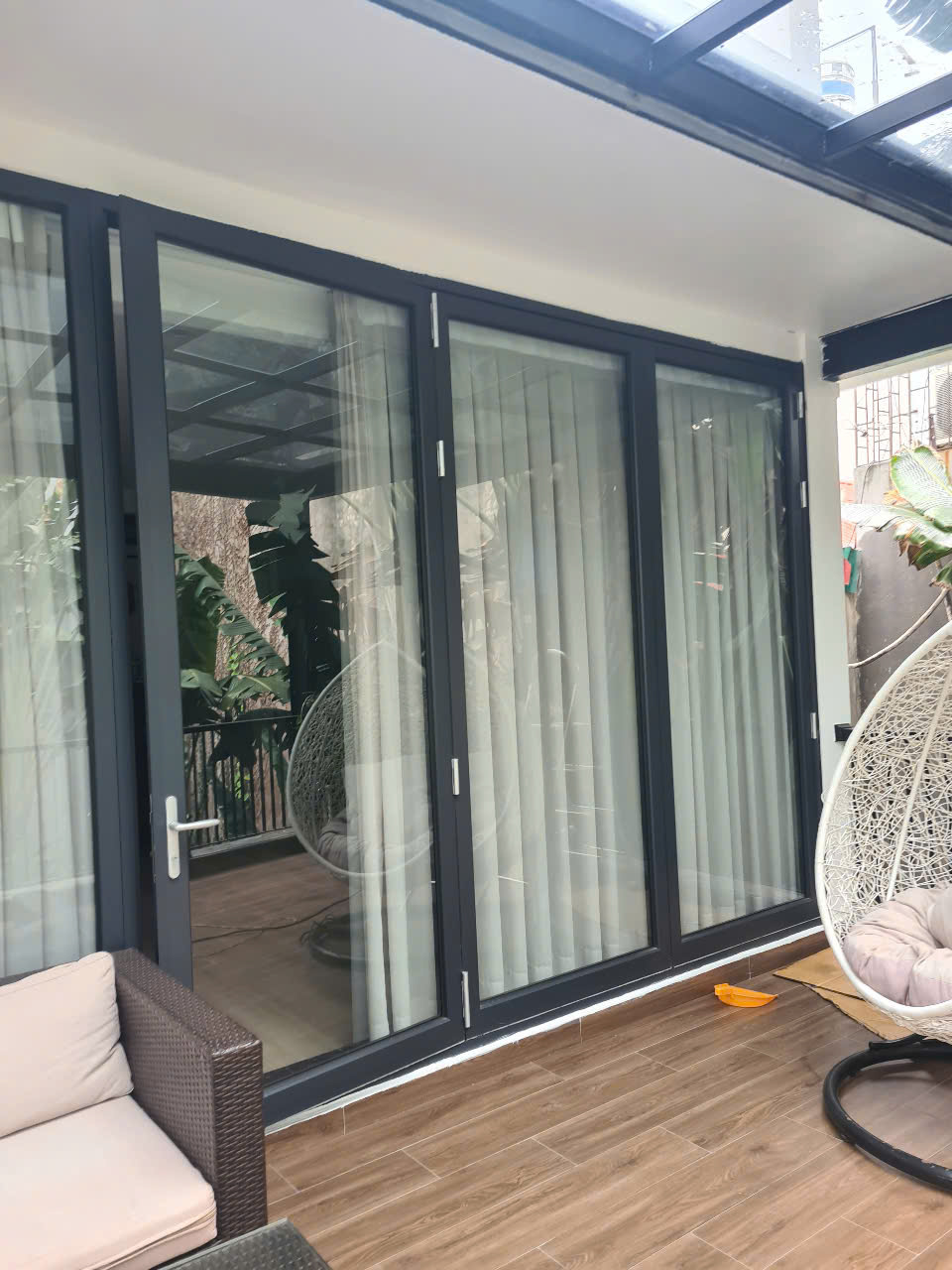 Hệ mở xếp gấp 3 cánh hoặc 5 + 7  cánh vvv