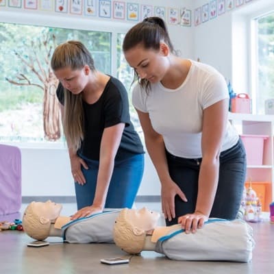Mô hình QCPR trẻ em bán thân