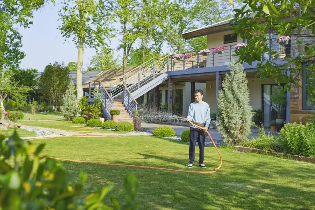 Giám đốc công nghệ “bỏ phố về quê”