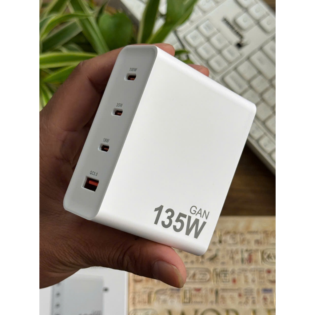 Cốc Sạc Nhanh Công suất - PD135W - GaN HubbFast 4 Cổng 3C1A PD 100W QC3.0 Sạc Laptop, Điện Thoại...