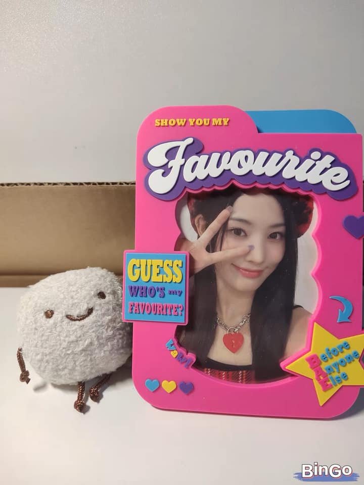 Khung ảnh nam châm đựng thẻ bo góc, card idol Kpop - Kinda WaW