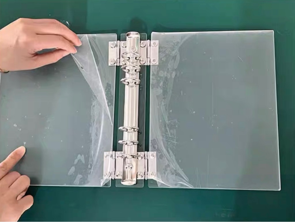 Binder A5 6 còng nhựa trong suốt
