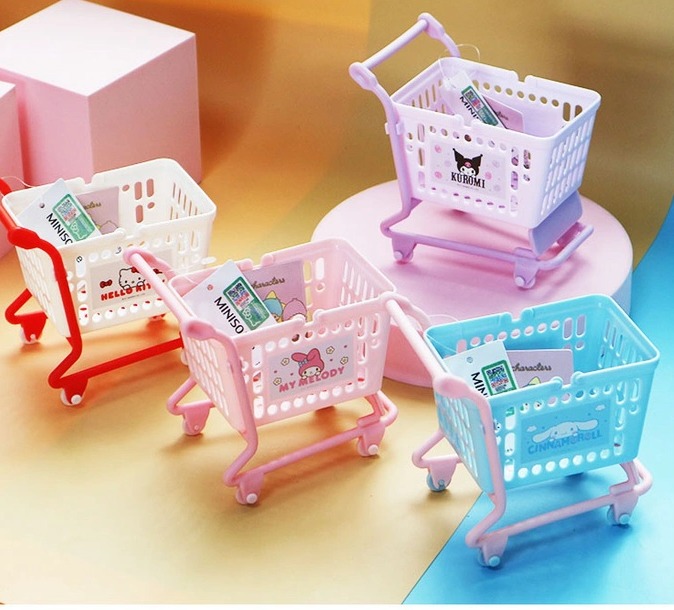 Xe đẩy mini Sanrio