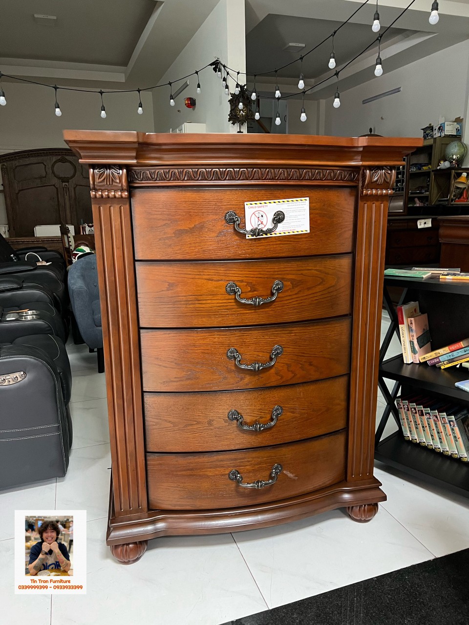 Tủ cổ điển 5 hộc Furniture of America