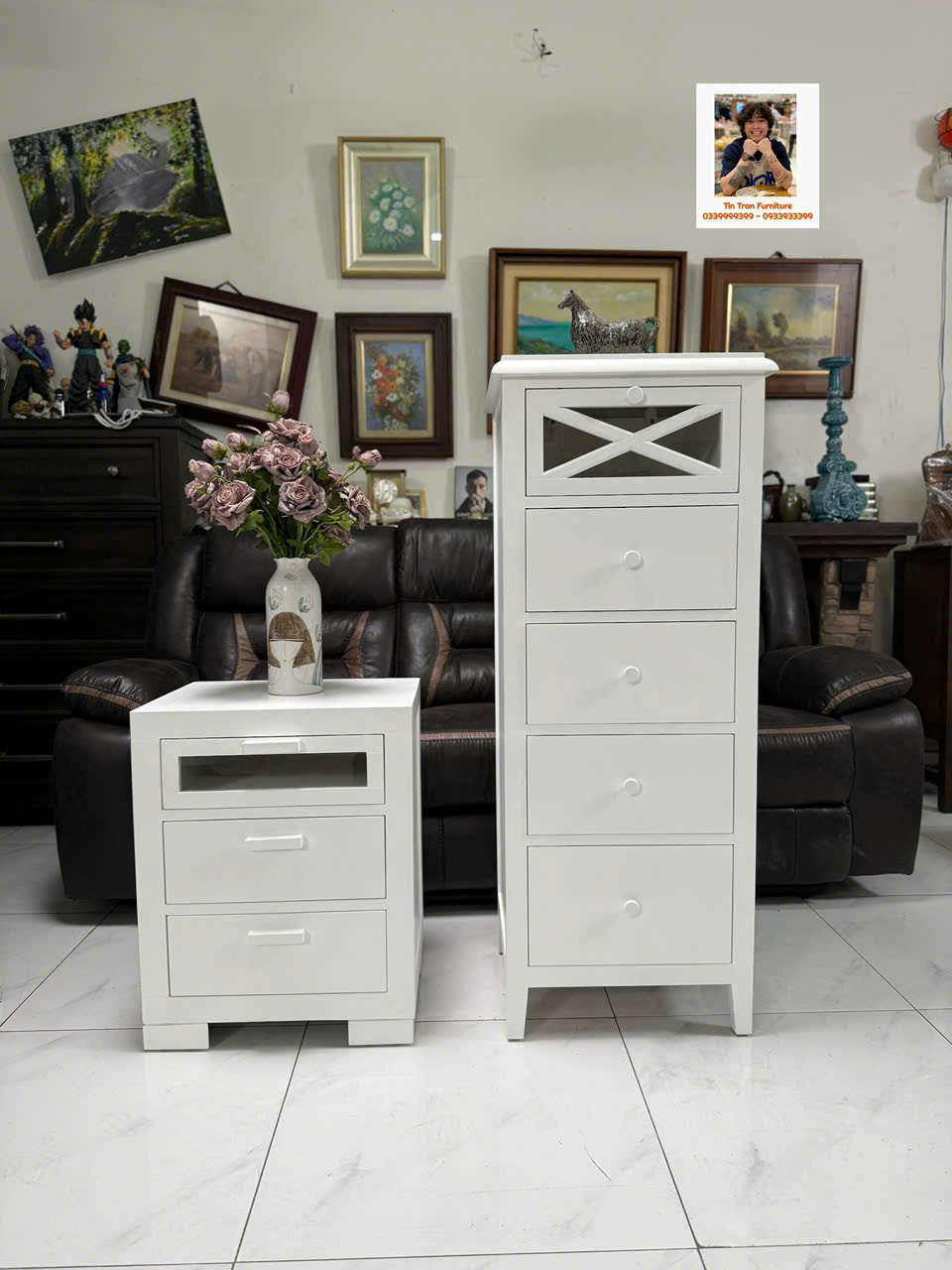 Tủ trang trí gỗ Thông nhập khẩu