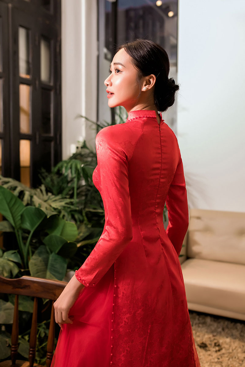 Áo Dài Đỏ Cô Dâu: Biểu Tượng Của Sự May Mắn Và Tình Yêu