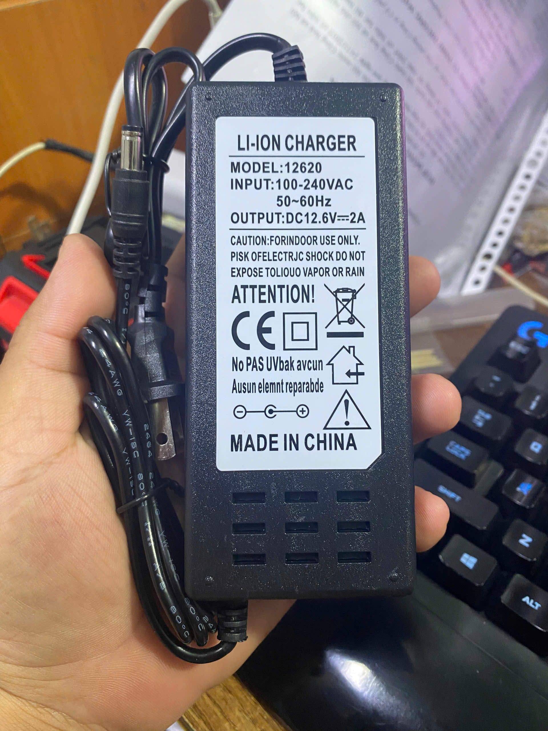 Sạc nhanh 3s 12.6V 2a chuyên sạc pin lithium hệ 3s 12v