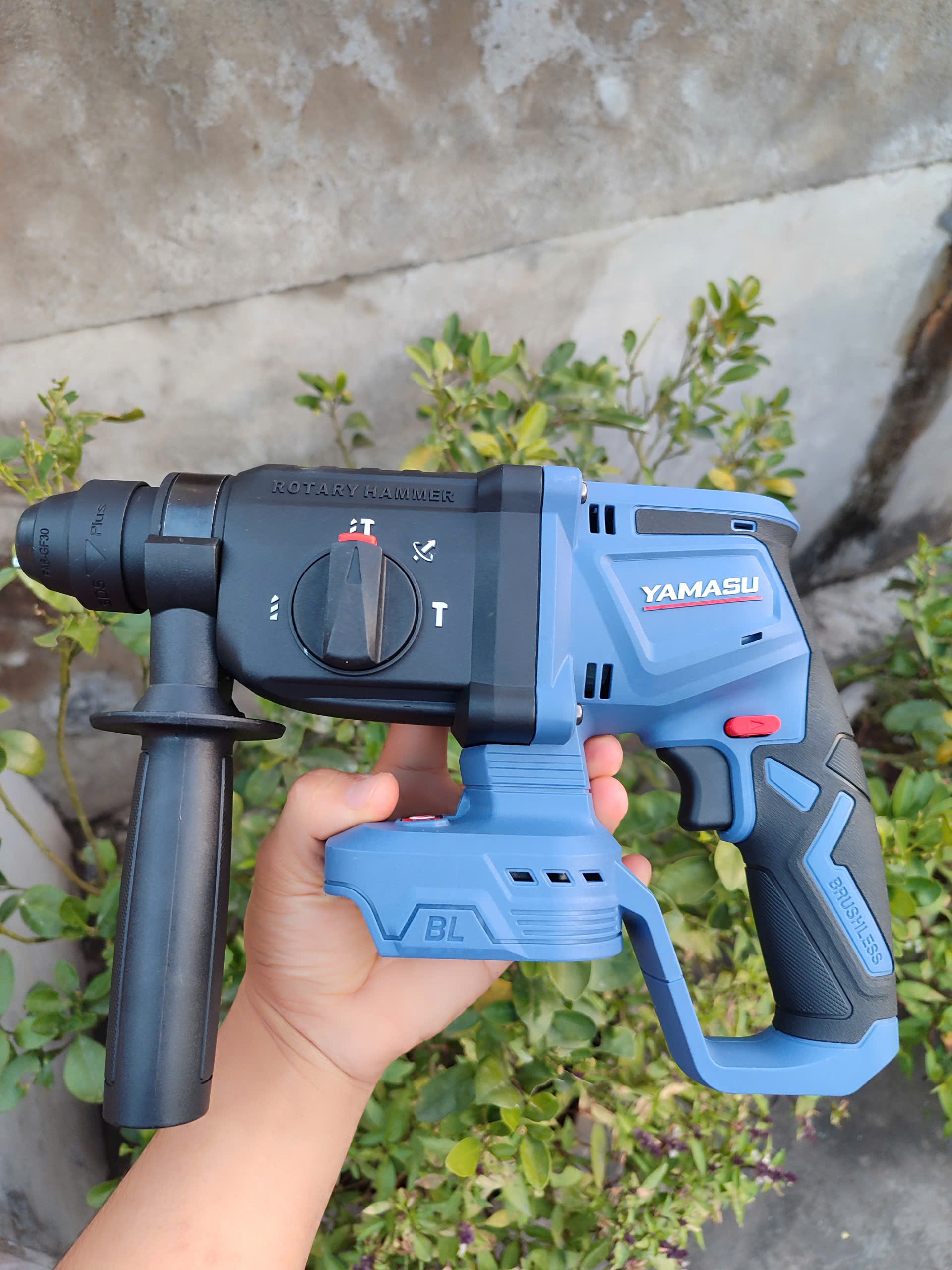 MÁY KHOAN BÊ TÔNG PIN YAMASU MBT283CN 3 CHỨC NĂNG PIN 21V