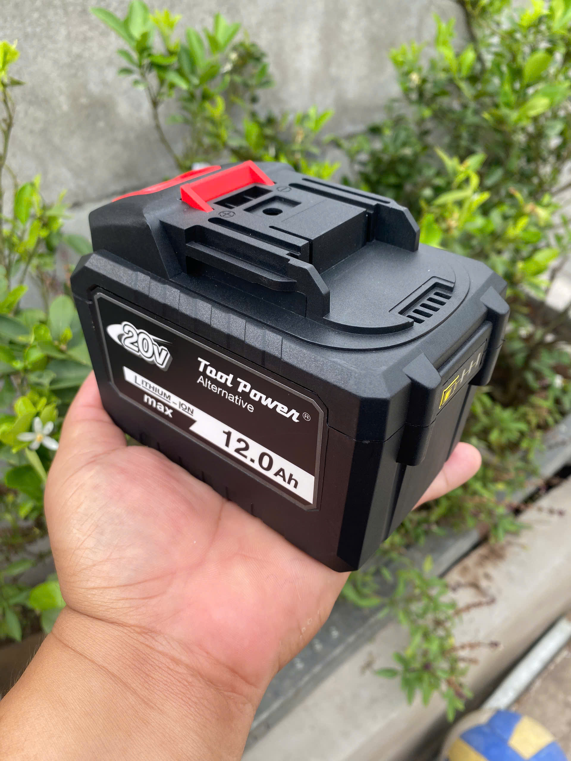 Vỏ Pin Makita 15 Cell 21700 Chân Phổ Thông M21 – Có LED Báo Pin, Vỏ Nhựa Cứng Cao Cấp