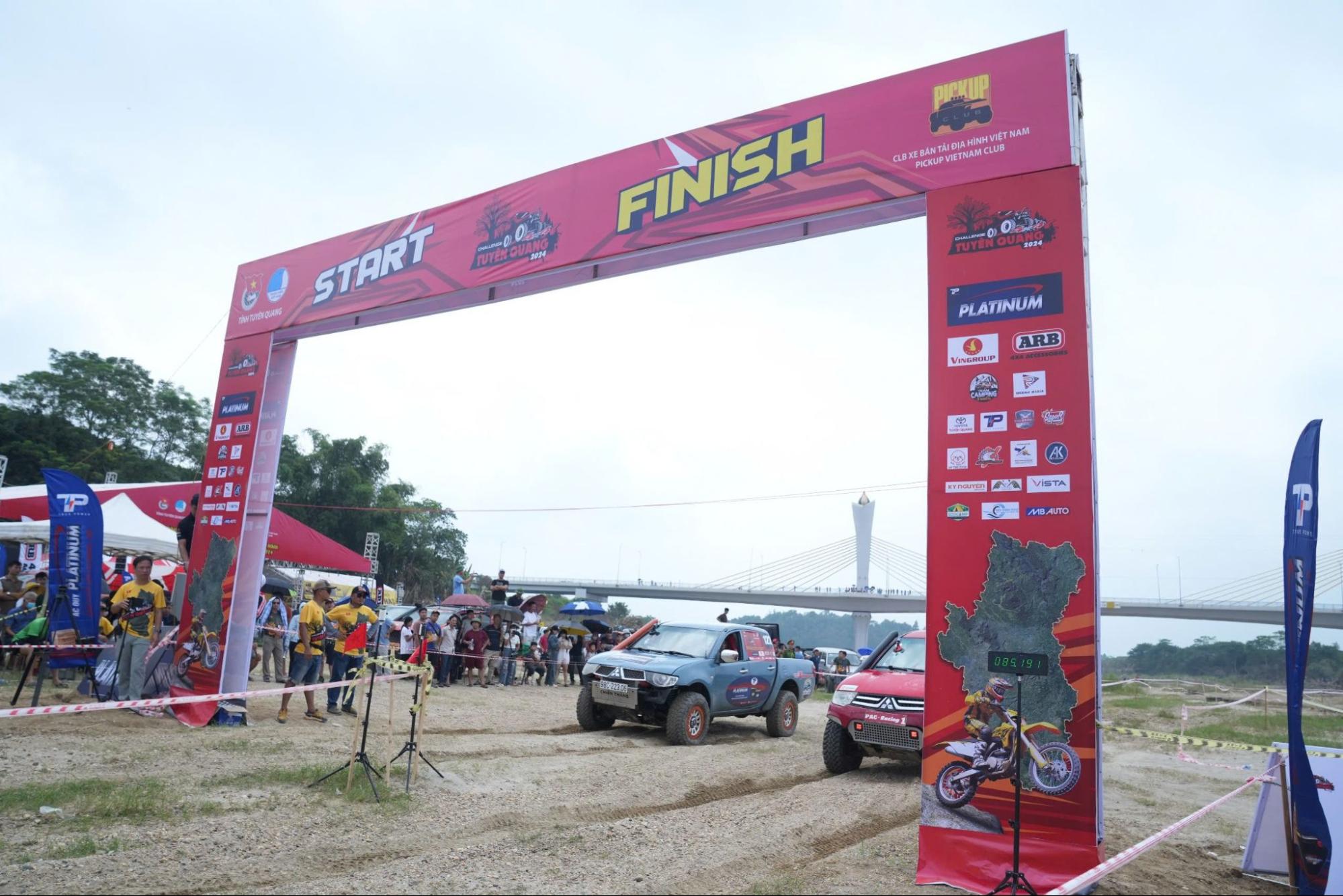 ac-quy-thanh-phat-tai-tro-giai-thi-trinh-dien-lai-xe-va-dua-xe-o-to-mo-to-tinh-tuyen-quang-mo-rong-lan-3