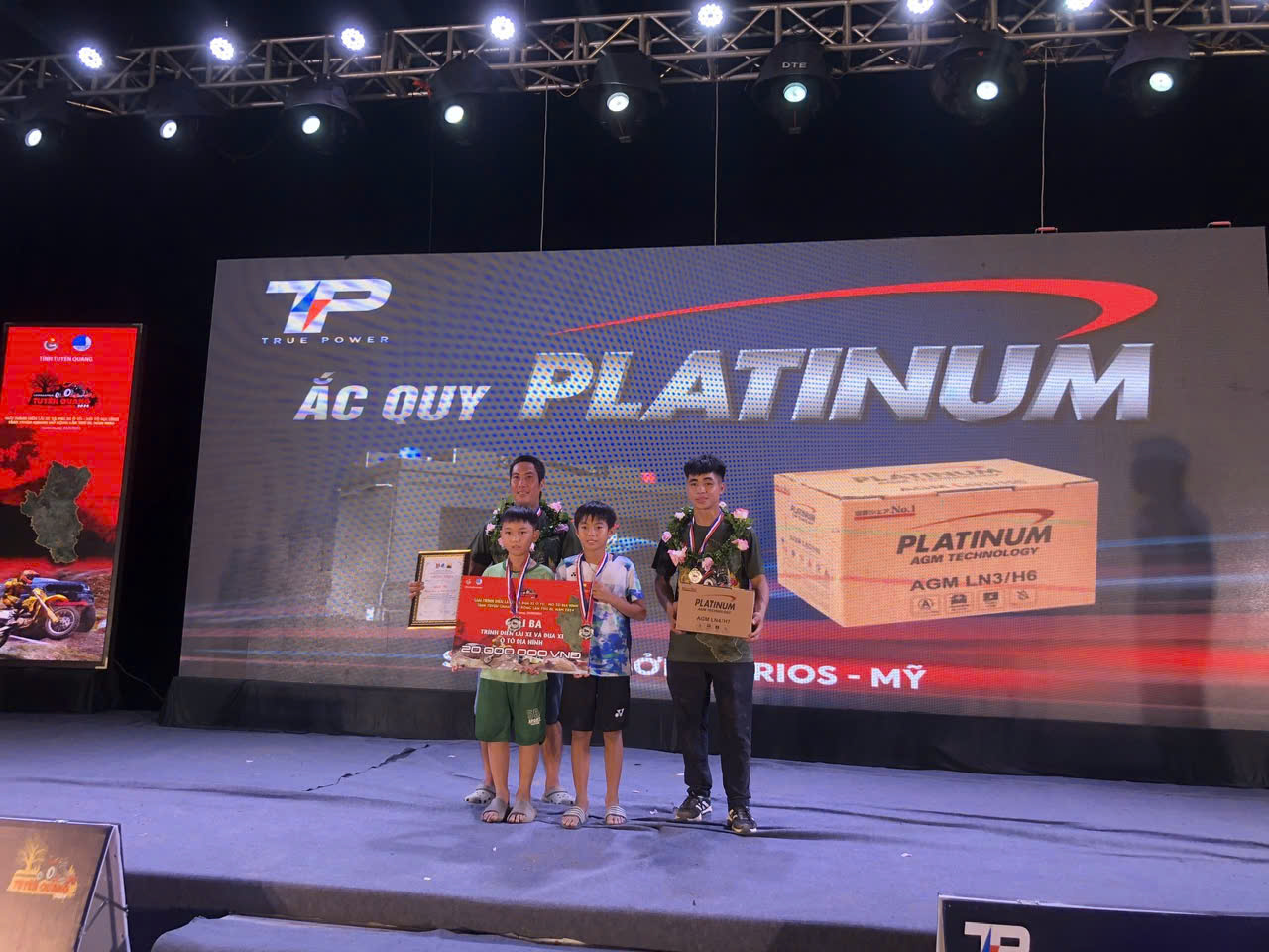ac-quy-thanh-phat-tai-tro-giai-thi-trinh-dien-lai-xe-va-dua-xe-o-to-mo-to-tinh-tuyen-quang-mo-rong-lan-3