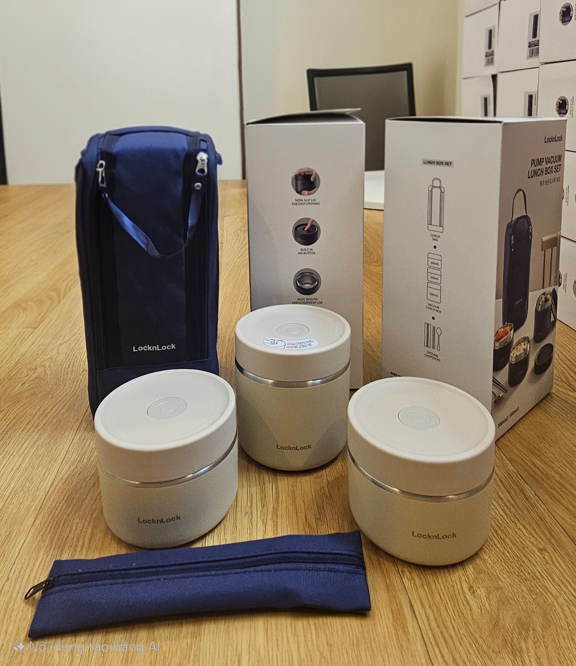 LHC8052S01 - LHC8502S02N - Bộ hộp cơm giữ nhiệt LocknLock Pump Vacuum Lunch box (300ml*2, 500ml*1, bộ đũa và thìa, túi)