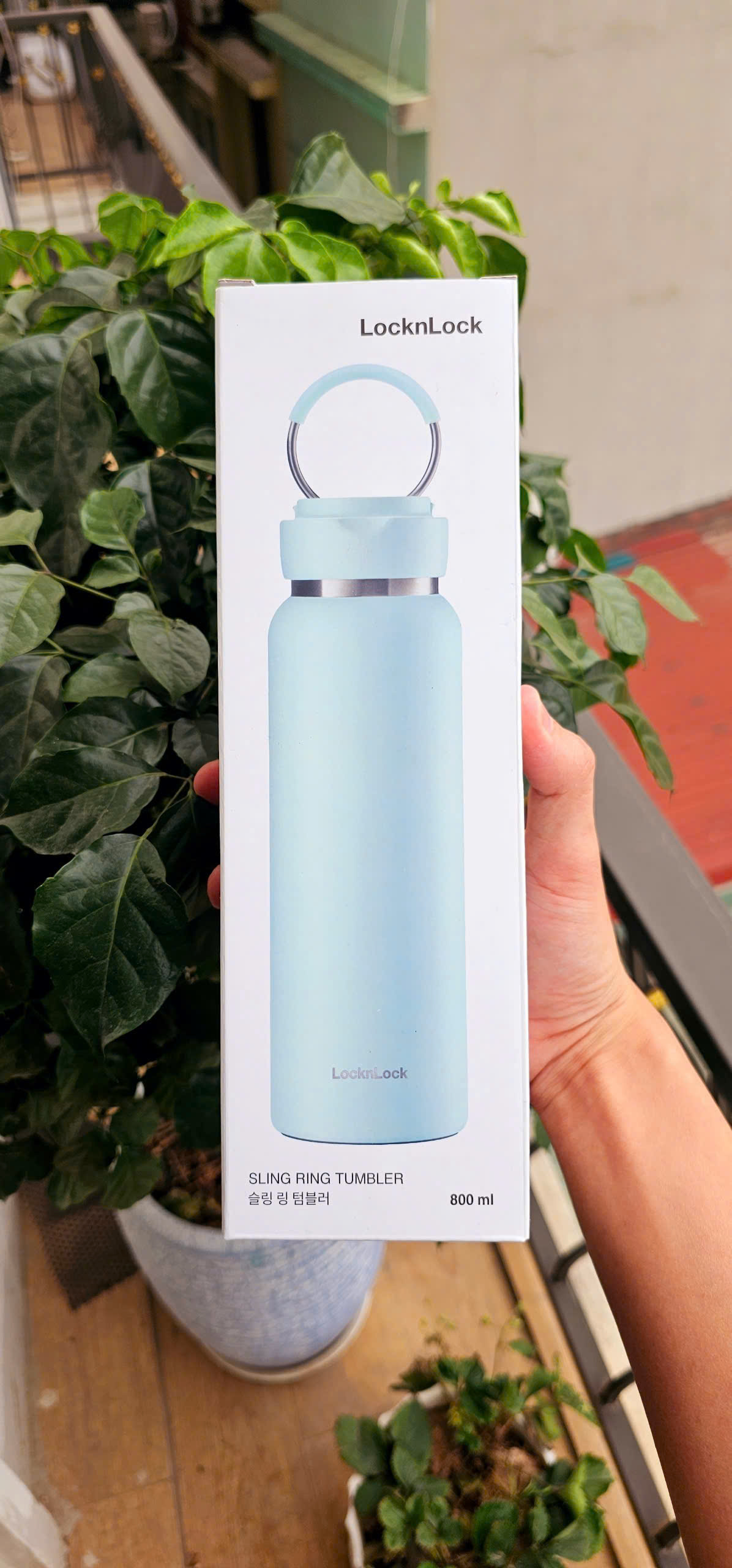 Bình giữ nhiệt LocknLock Sling Ring có quai xách 800ml -  LHC4322