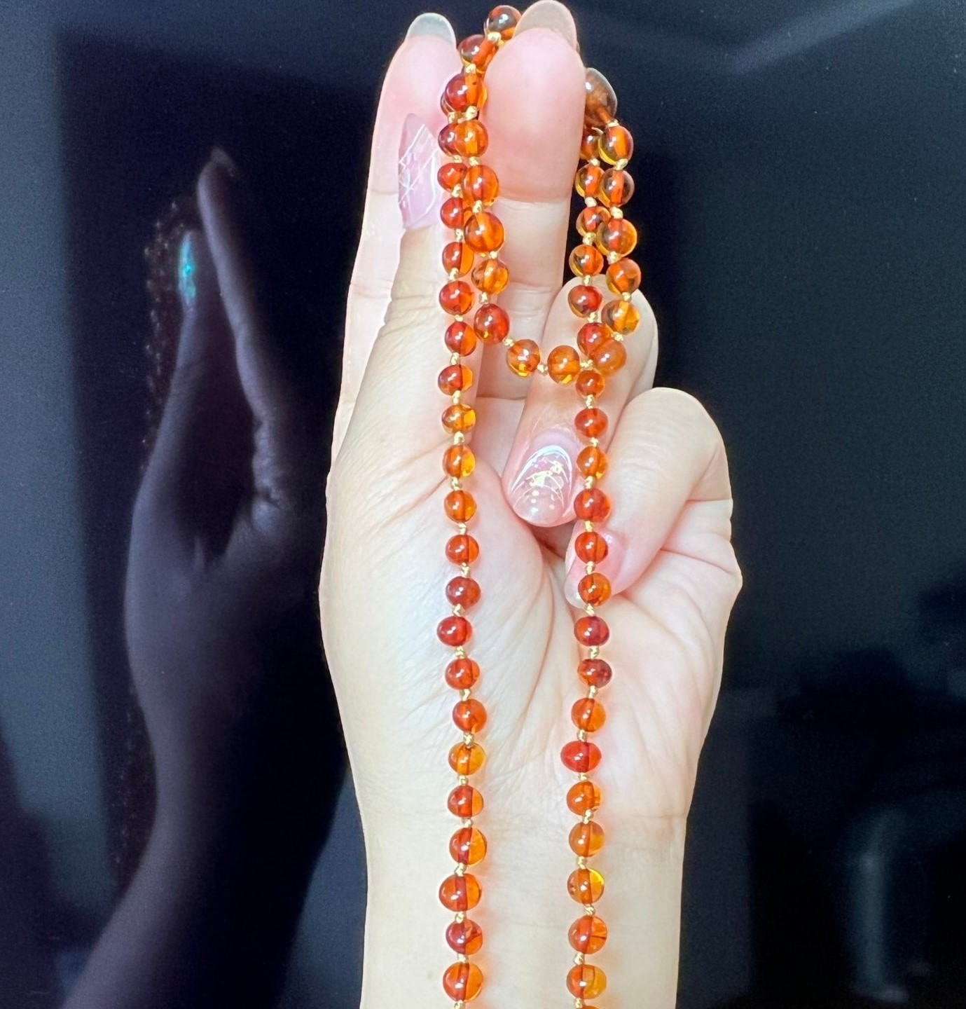 AMBER - VÒNG HỔ PHÁCH NGA