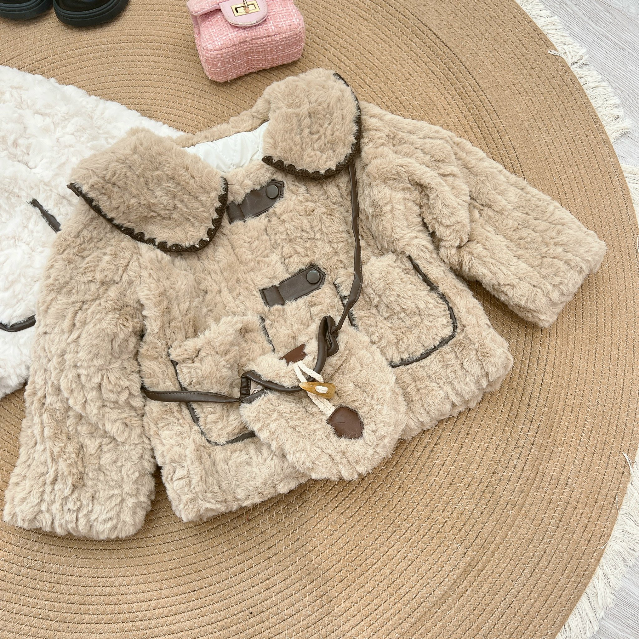 🎁 Mùa Đông Này, Gửi Chút Ấm Áp Từ Việt Nam Sang Mỹ – Áo Lông Cừu Gói Trọn Yêu Thương!