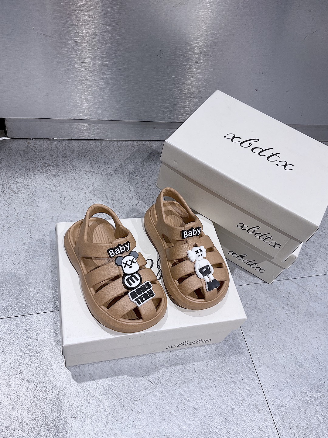 KB - Sandal rọ đính Gấu Monster(24/25-28/29)