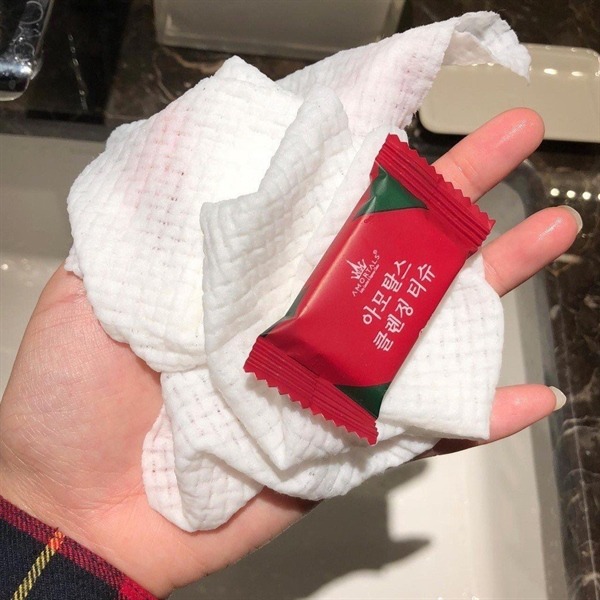1Y+KHĂN MẶT NÉN DÙNG MỘT LẦN COTTON 20X20CM
