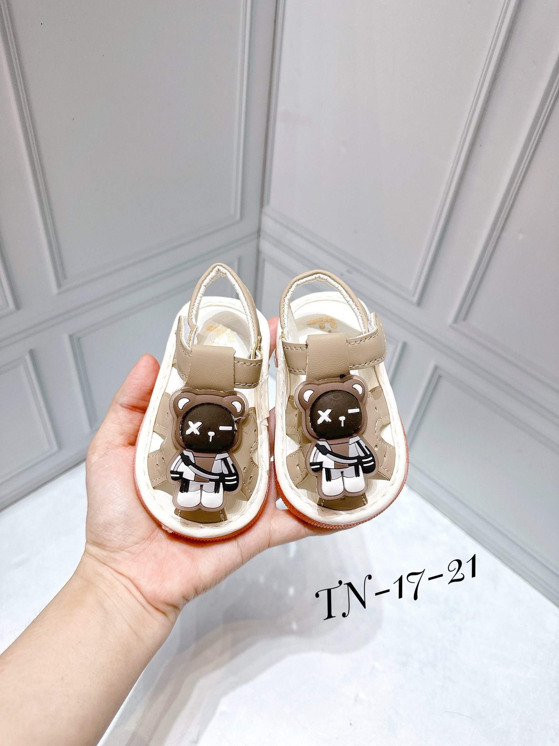 KB - Sandal rọ đính Gấu(17-21)