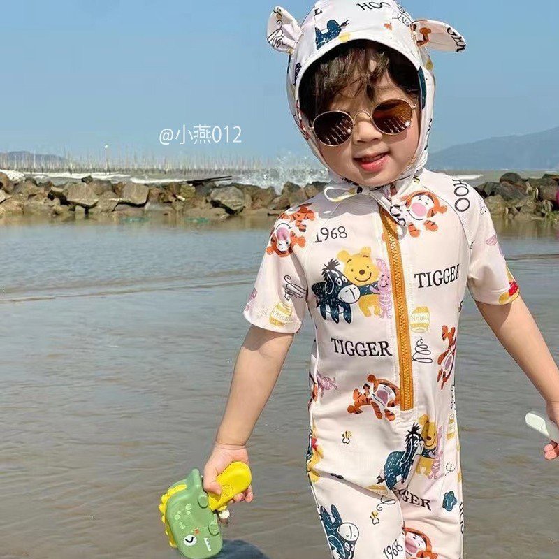 SA Bộ bơi liền hoạ tiết Gấu Pooh+kèm mũ(S90-130)